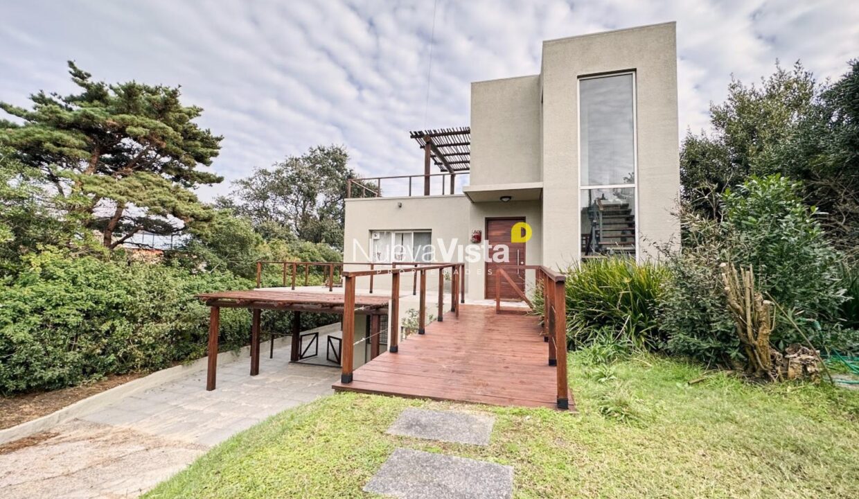 7250460_112206883331713237911242200830550250350988107191467357366183146982469414530104