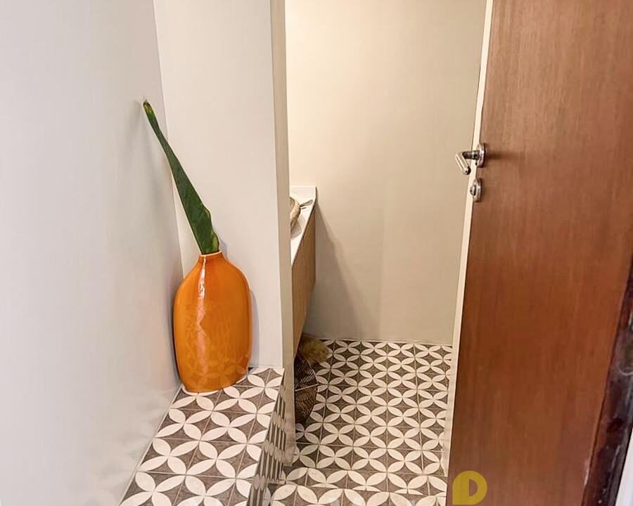 7001443_102699792765504824382767286296009670320986945098070973306261056139399326772250