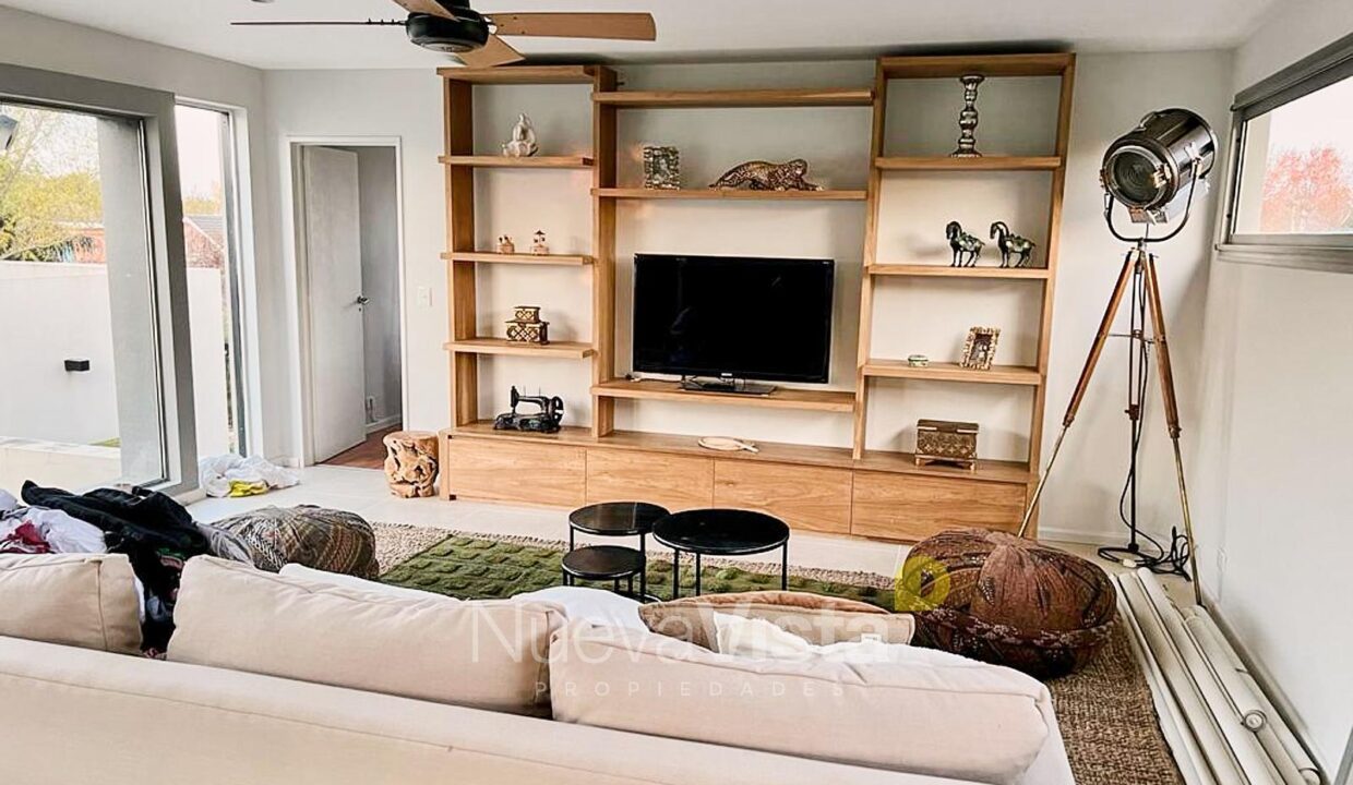 7001443_25367230815866744073312063241869609002217024205736191161305202174860707028552