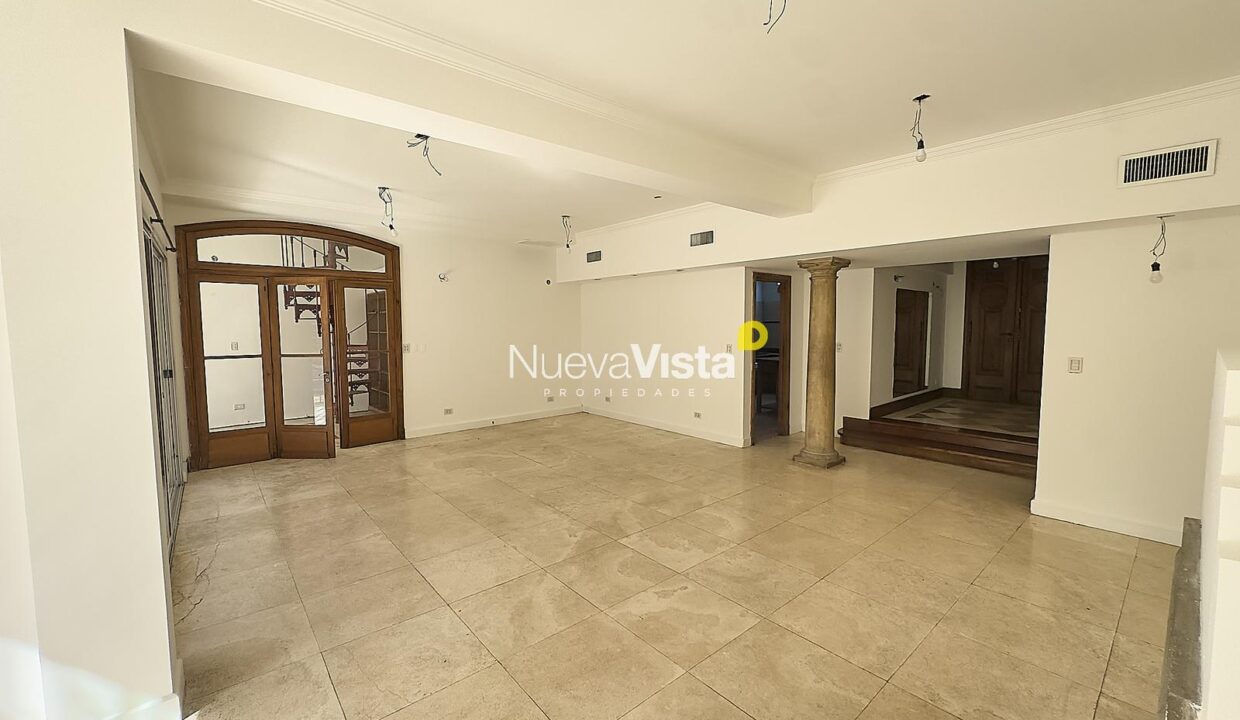 7856345_12980841355761741312068017400247429754133035892737068265364195203247853182657