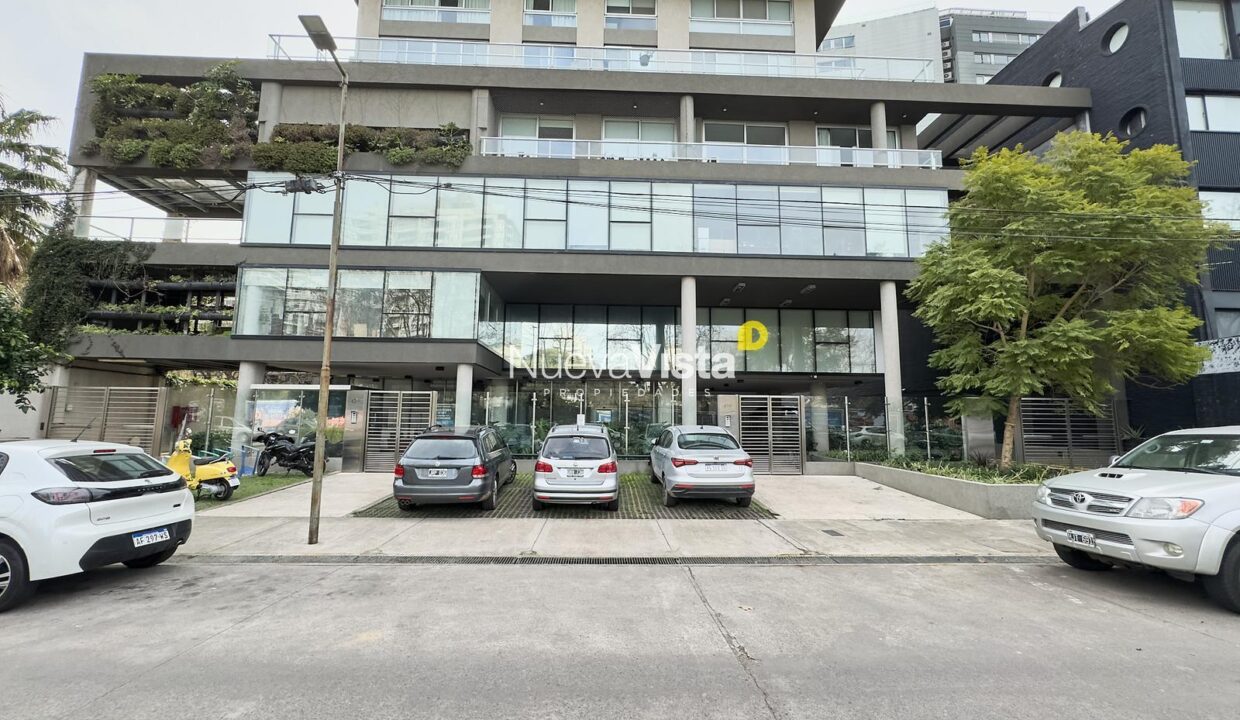 7936569_112060050280477585594117285816613355479884629212704623672510975003400334840210