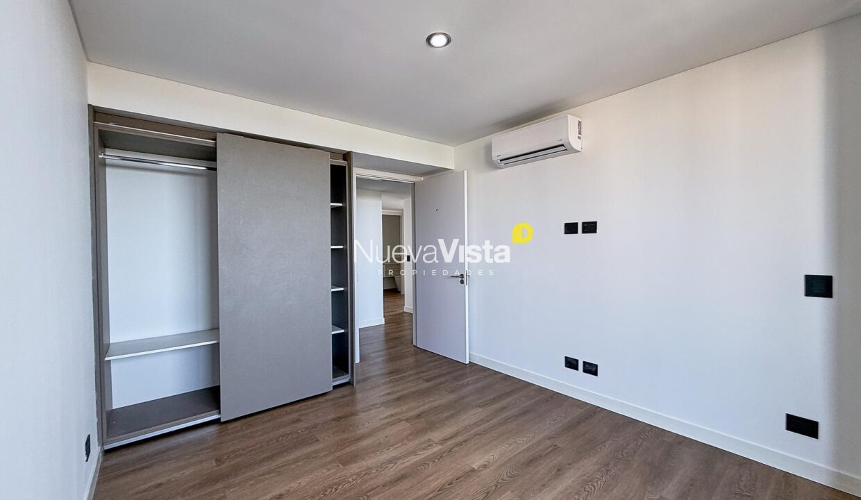 7947106_108477504695325251278026754503454785572014056171423689101087925136523082453015