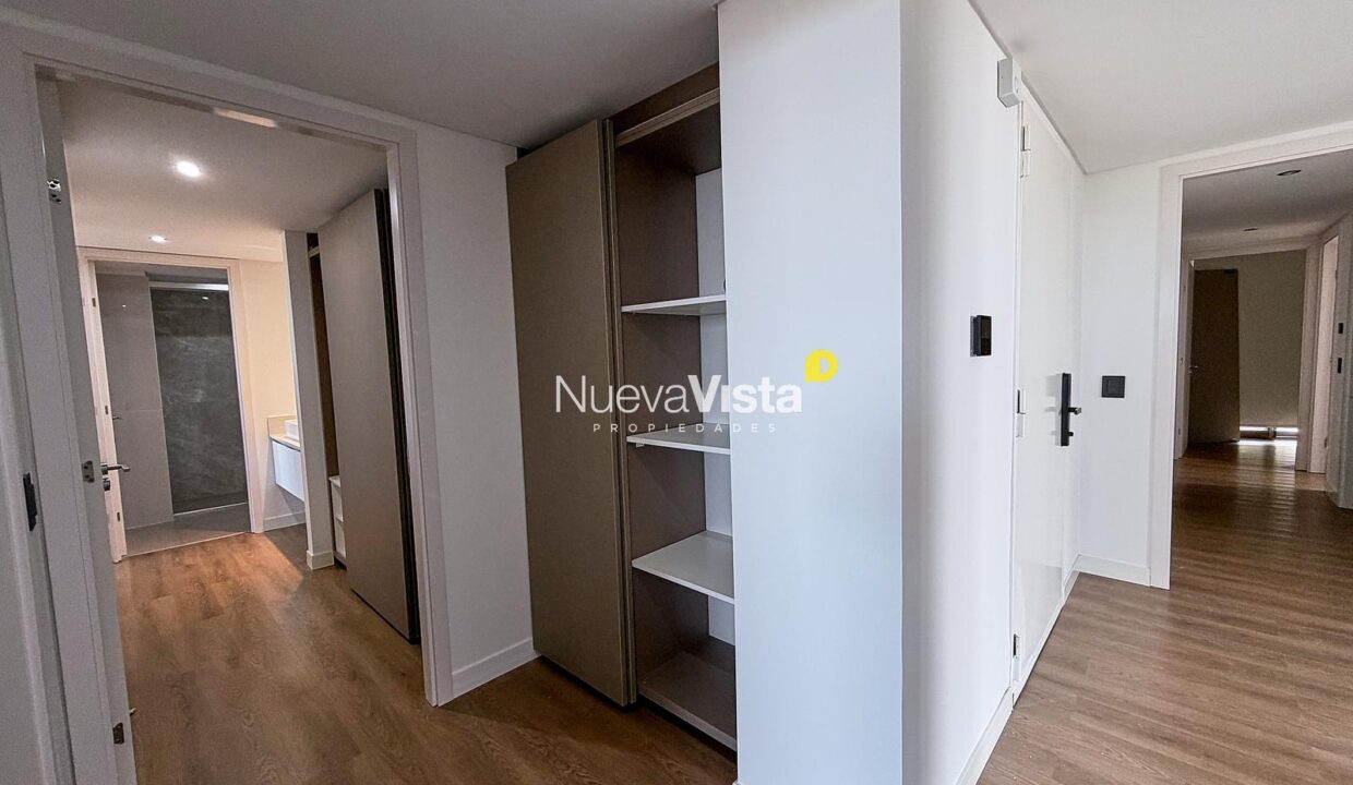 7947106_36560213318420667494500465602106103847143265220286514411356654221482190013187