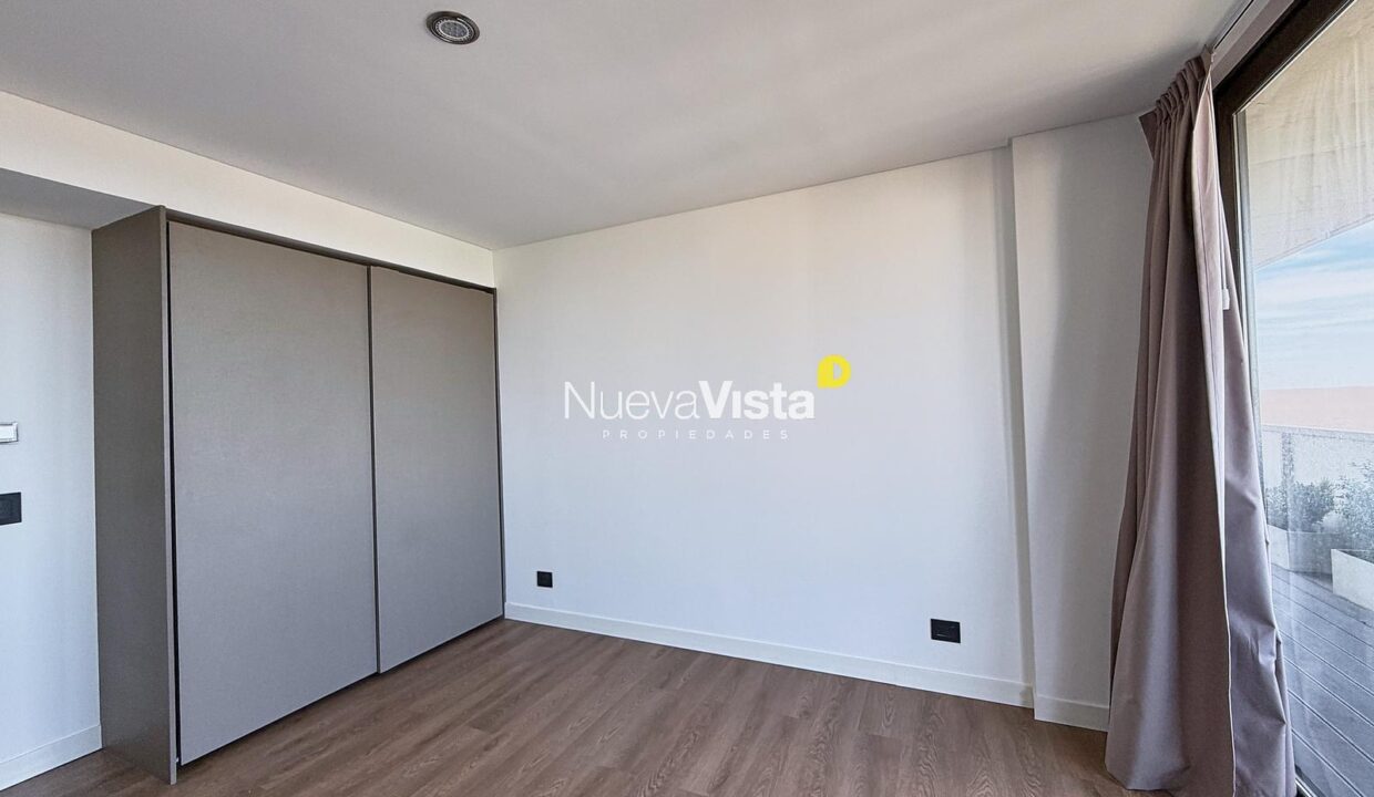 7947106_40283068229187958776982115652242731714205369454152897028092462501608981303558