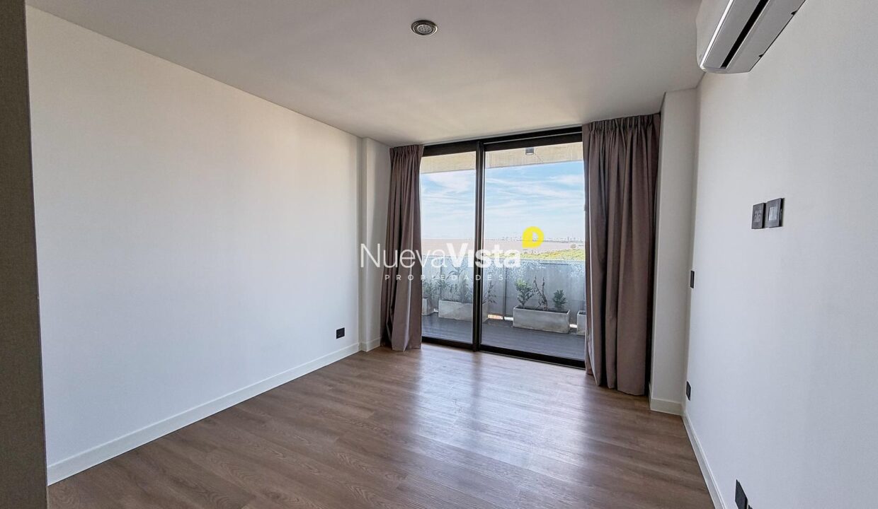 7947106_44233403552249633864501028362778187457274719722330462965290352862730309235428