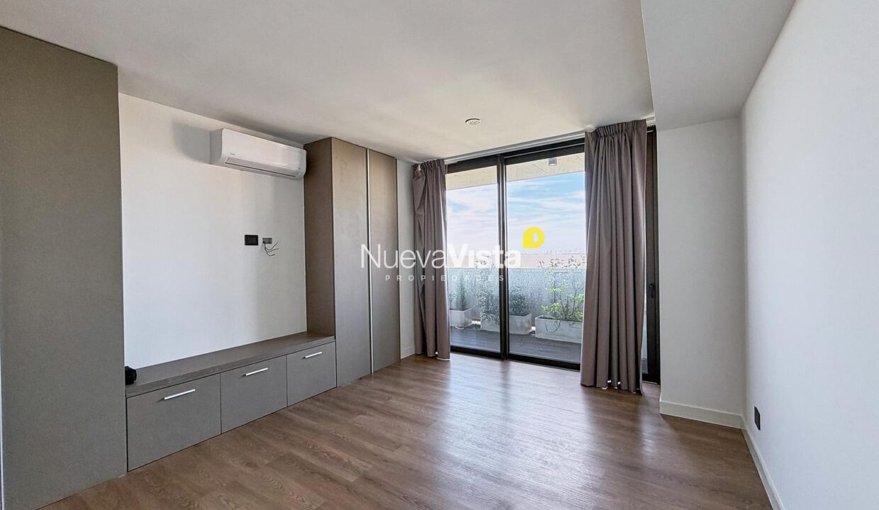 7947106_46522061234573499042339938510294713150176711549457909945718716335809417203256