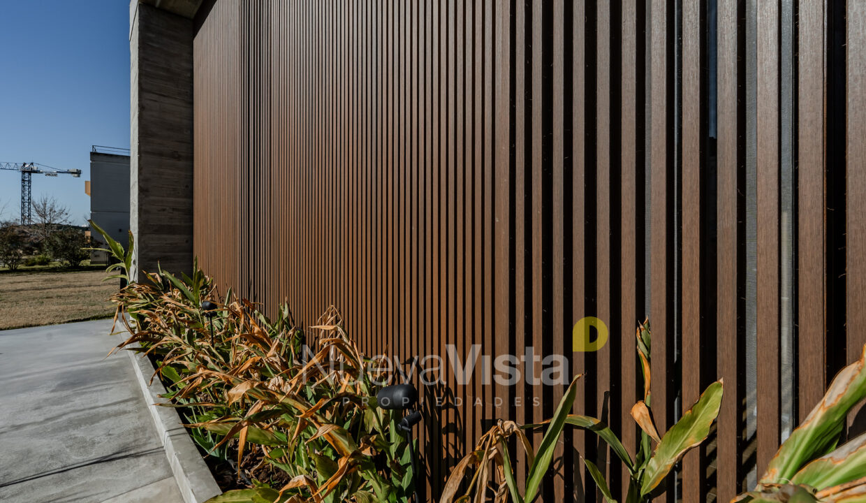 LUC03591-HDR