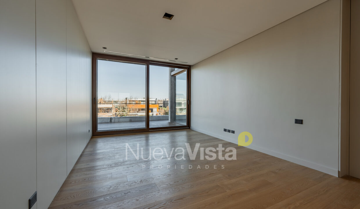 LUC03672-HDR
