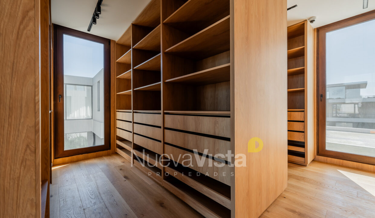 LUC03798-HDR