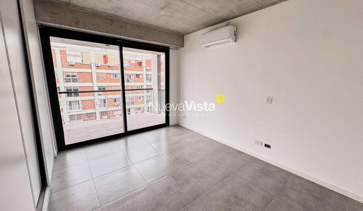 7233170_106425231453944371326882298656370834933297226052244036450881272399566955831826