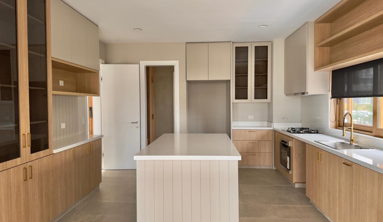 7b38ffcb-619c-4131-a2a0-4c04b931c597