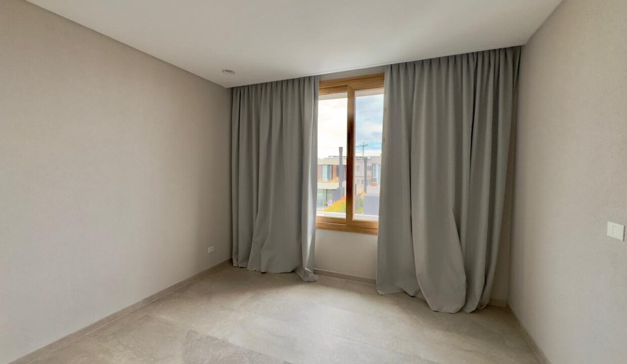 8957a47f-335f-4258-937d-d8a5aee062c4