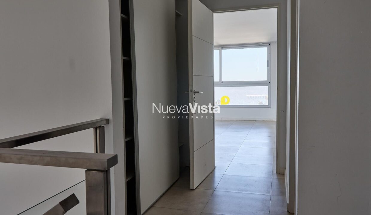 7367955_94758731860349747316751999874551229241126812506247183129297438873049774354409